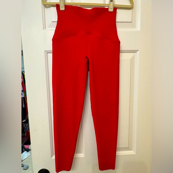 SPANX Booty Boost Contour Red 7/8 Leggings Size Small - Picture 1 of 5